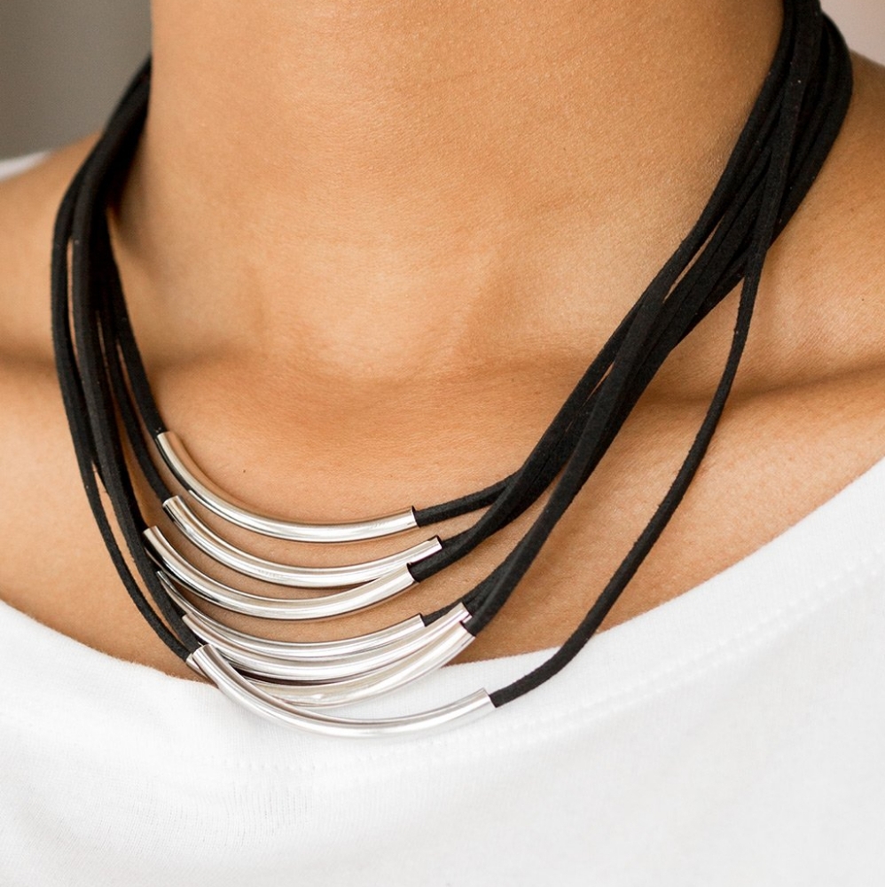 Paparazzi Walk the Walkabout black necklace